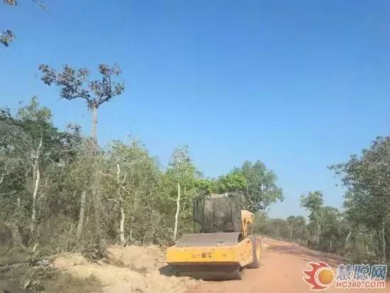 【4月17日新闻速览】3月装载机销售11412台同比下滑20